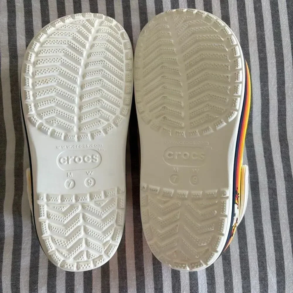 Disney Platform Retro Crocs Size M7/W9